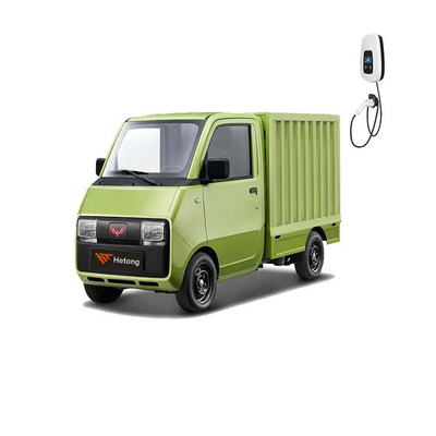 Voiture électrique spéciale verte et rose Wuling E10 EV Express pour la livraison de voitures à énergie