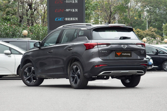 2022 2023 Trumpchi GS4 Car 5 portes 5 places SUV avec sièges en cuir et empattement de 2680 mm