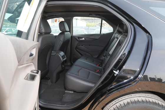 2023 Chevrolet Equinox Direct essence SUV de taille moyenne avec un couple maximal de 300 à 400 Nm