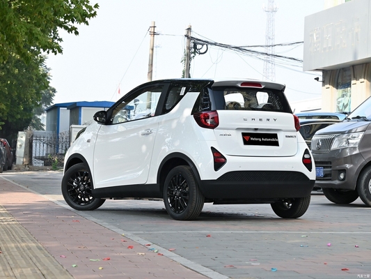 Qirui Little Ant voiture électrique à gauche avec une autonomie de croisière purement électrique de 251 à 408 km