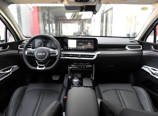 KIA K5 380GT Line Flagship de 2,0 tonnes à essence 5 places avec moteur de 2,0 tonnes