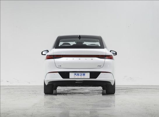 Auto Xpeng P5 2021 460g Véhicule énergétique à grande vitesse et technologie électrique pure