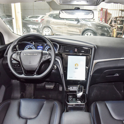 5 sièges direction gauche Venucia D60Ev 2022 Standard Endurance Comfort Voiture électrique