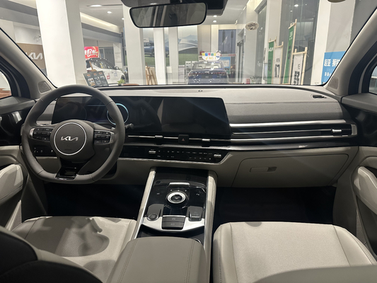 2022 Kia Lion Platinum Endurance 210 SUV hybride avec faible consommation de carburant et lumière de jour LED