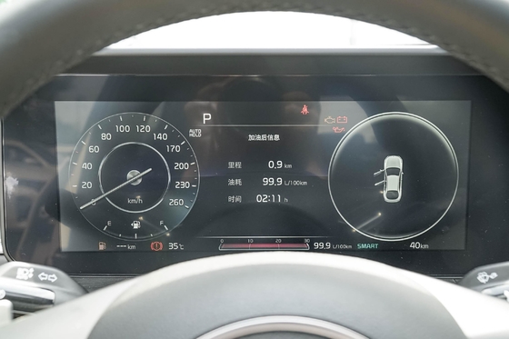 Kia K5 Sedan 4 portes 5 sièges Volant gauche Véhicules à essence 176kw Vitesse maximale 220 puissance