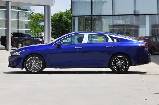 KIA K5 380GT Line Flagship de 2,0 tonnes à essence 5 sièges berline avec toit panoramique