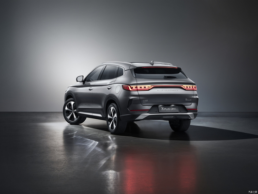 BYD Song Plus EV Champion Edition 333Ps Moteur 605km Autonomie 4705*1890*1680 Dimensions