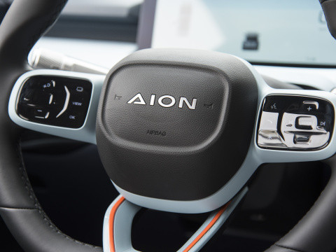 Aion Y 2022 70 Enjoy Edition Lfp Everbright voiture électrique 7 sièges/véhicule de SUV
