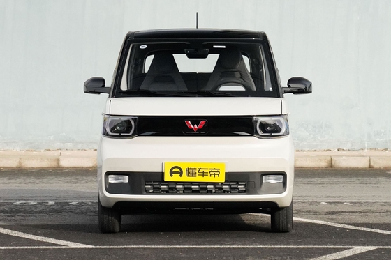 Wuling Hongguang Mini Ev Fuel Energy Cars chinois 4 places voiture intelligente Wuling Mini Auto