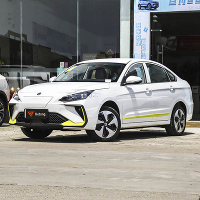 Véhicule électrique à grande vitesse Dongfeng E70 Pro avec 5 sièges et batterie au lithium ternaire