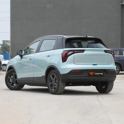 Géométrie E 2022 401KM Linglong Tiger 4 sièges Petit SUV électrique avec adulte blanc