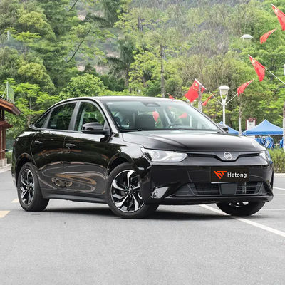 2022 WM Motor E.5 Smart Four Door Five Seats Véhicule électrique avec une longue durée de vie de la batterie
