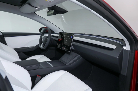 Tesla Modèle 3 voiture électrique à grande vitesse 556 Km Autonomie 5 sièges Énergie Volant à gauche