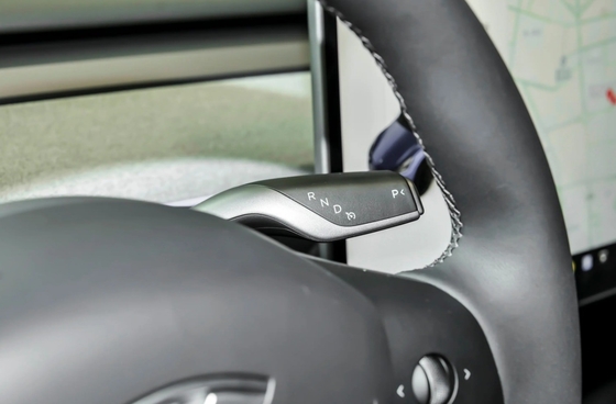 2022 Facelift 4WD Tesla 5 sièges Véhicule électrique pour voiture de taille moyenne Carburant 1000kg-2000kg