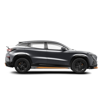 Les voitures à essence et les voitures Changan UNI-T 2023 SUV Vitre arrière électrique avec une clé de levage