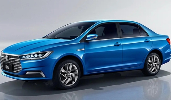 Silver BYD Qing 2023 610km Véhicule électrique EV Voiture énergétique Voiture chinoise d'occasion ou voiture