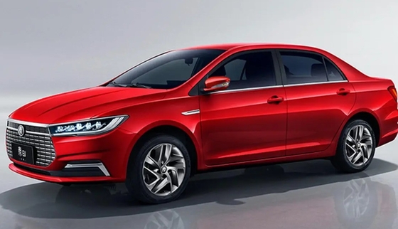 Silver BYD Qing 2023 610km Véhicule électrique EV Voiture énergétique Voiture chinoise d'occasion ou voiture