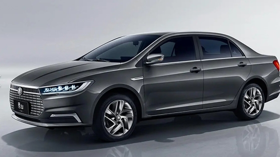 Silver BYD Qing 2023 610km Véhicule électrique EV Voiture énergétique Voiture chinoise d'occasion ou voiture