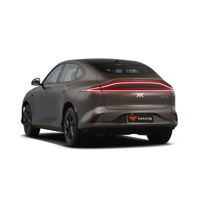 Une voiture de sport électrique Zhiji LS6 avec une autonomie purement électrique de 560-702 km