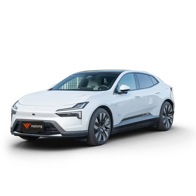 Débloquez la puissance de l' électricité pure avec la Polestar 4 Pro Plus, une autonomie de croisière de 612 km
