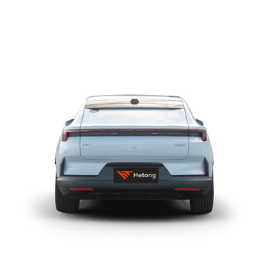 Débloquez la puissance de l' électricité pure avec la Polestar 4 Pro Plus, une autonomie de croisière de 612 km