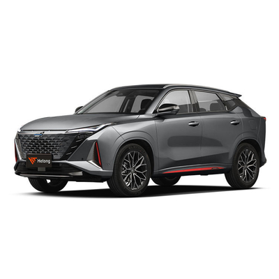 - Fabriqué Changan ouushang Z6 5 portes 5 places SUV Arête de roue 1500-2000mm Euro VI voiture à essence