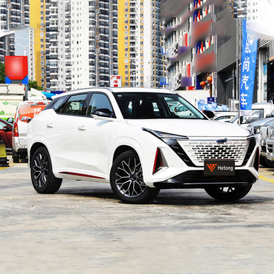 - Fabriqué Changan ouushang Z6 5 portes 5 places SUV Arête de roue 1500-2000mm Euro VI voiture à essence