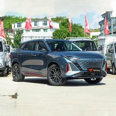 - Fabriqué Changan ouushang Z6 5 portes 5 places SUV Arête de roue 1500-2000mm Euro VI voiture à essence