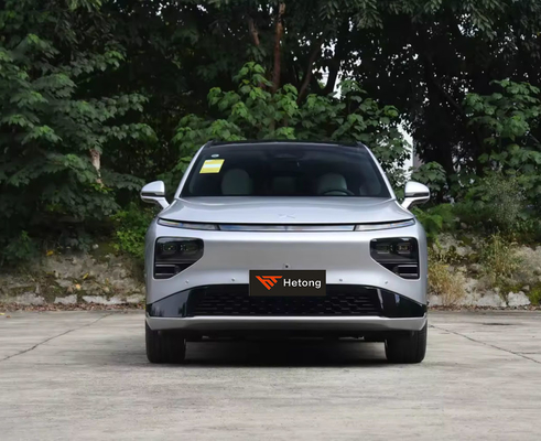 2024 XPeng G9 SUV électrique 500 KM Long Range et 230 kW de puissance totale du moteur pour le marché