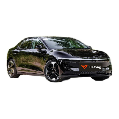 Zeekr 007 4WD à grande vitesse 4 portes 5 places voiture avec une autonomie de 870 km et 400 kW de puissance maximale